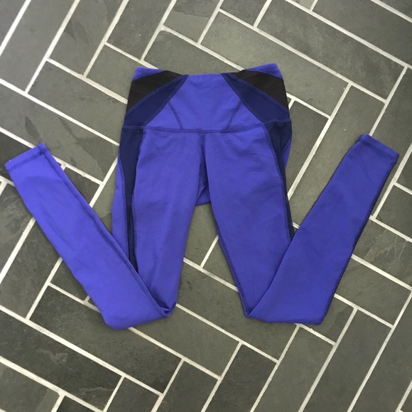 Karma Leggings with Mesh - Picture 1 of 5